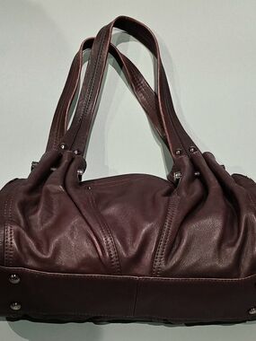 B.Makowsky Classic Leather Shoulder Bag in Deep Brown Burgundy.